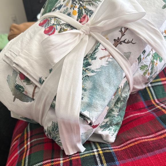 Pottery Barn CHRISTMAS IN THE COUNTRY King Size Christmas Sheets - Picture 16 of 17